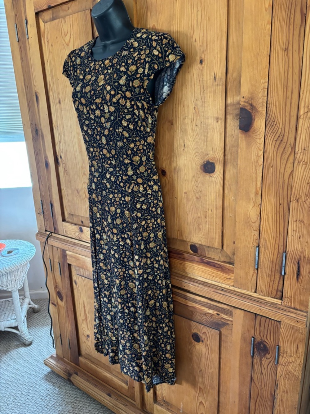 Olivaceous floral cut out open  back rayon midi dress Sz L